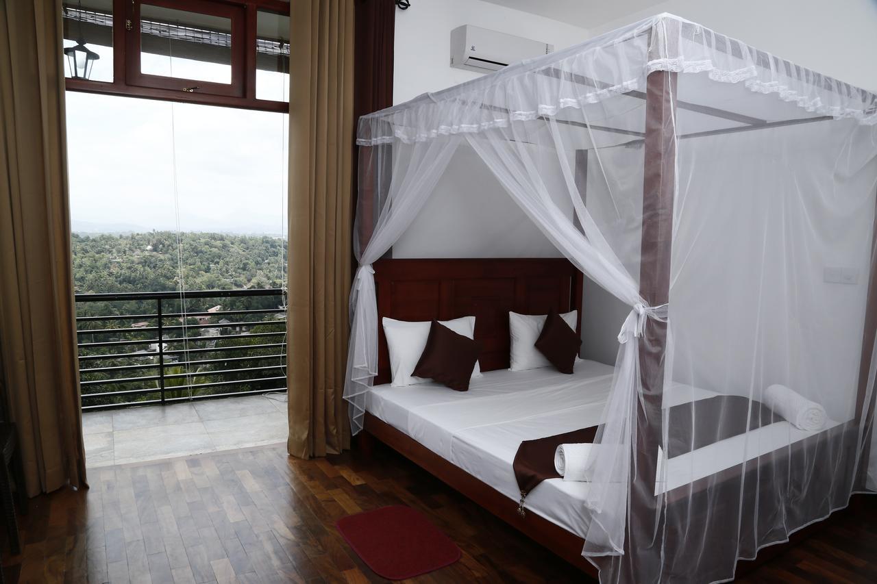 Cirute' Talwatte, Kandy Exterior photo